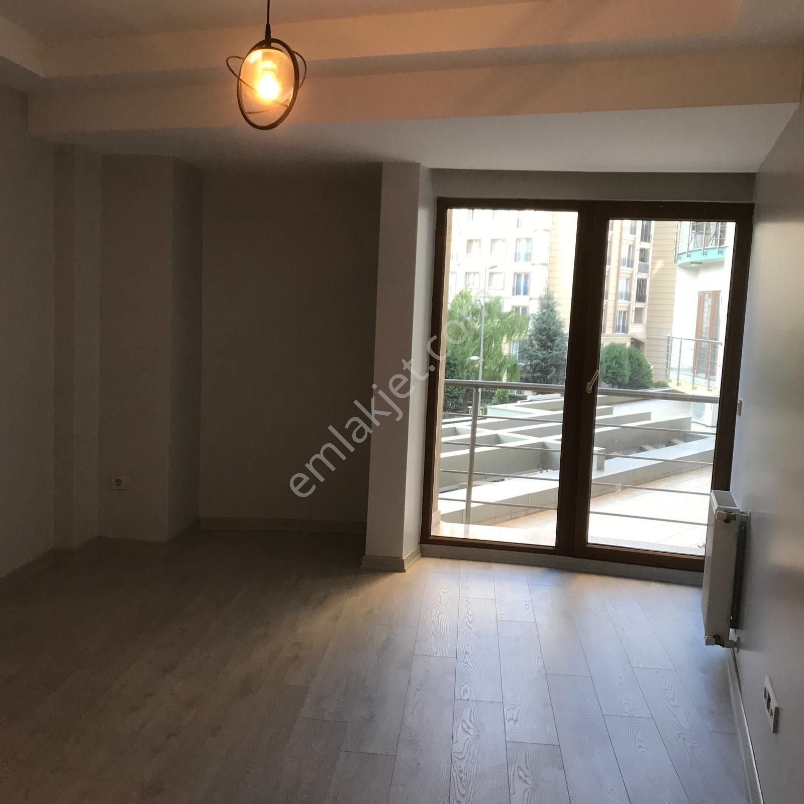 Papatya Residence 2 Metrobüse 5 Dakika Ön Cephe Bakımlı 1+1 - Görsel 25