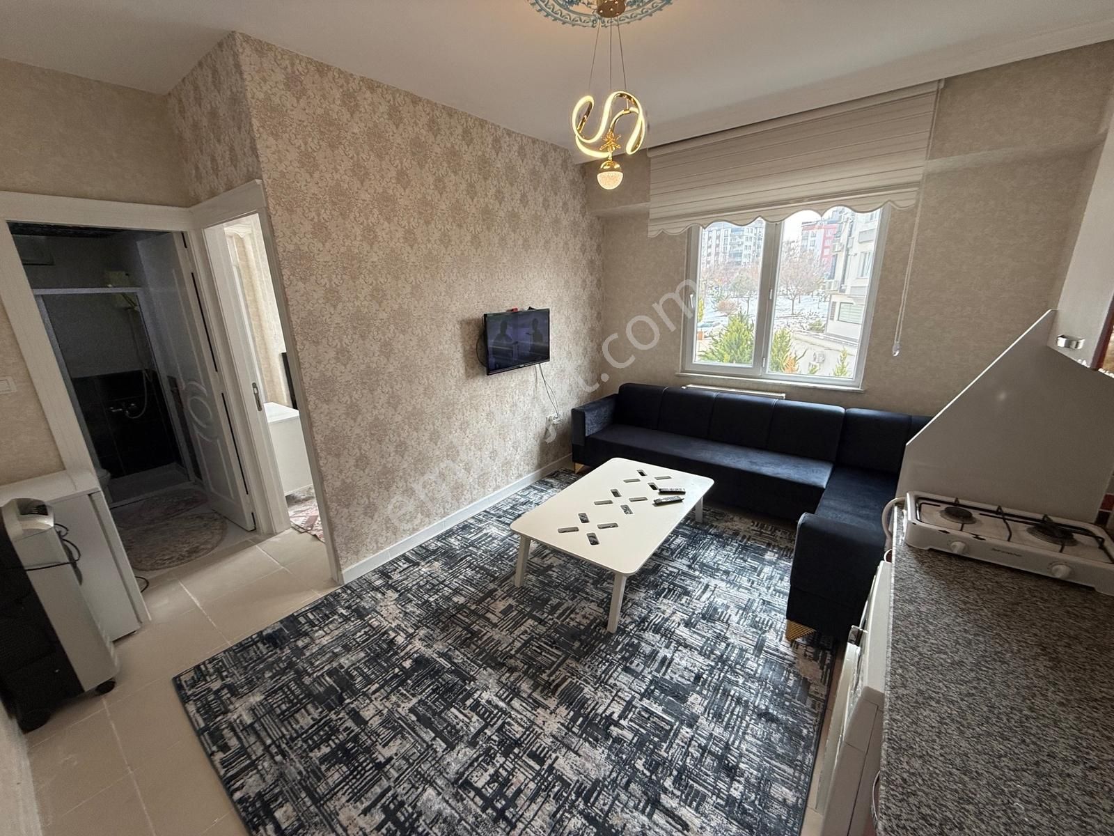 Gaziantep Üni. Yakınında Memur Binasında 1+1 Temiz Eşyalı Daire - Görsel 3