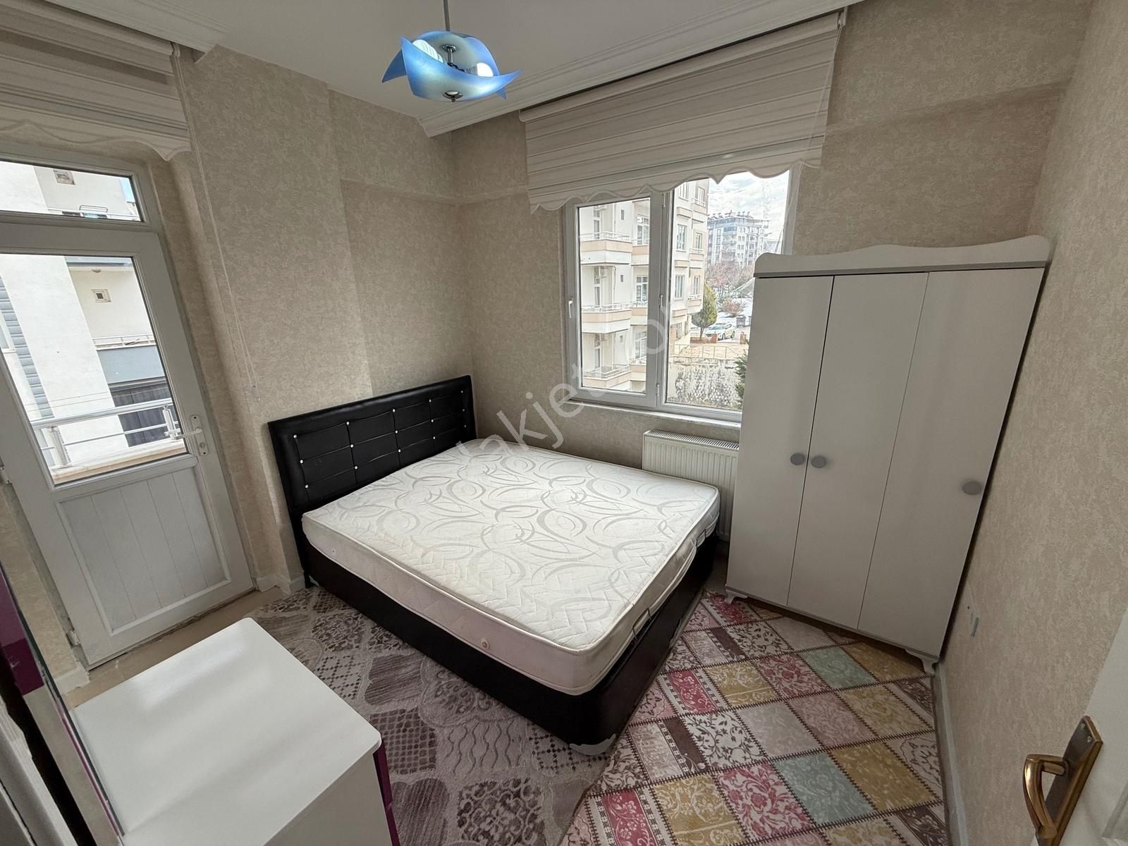 Gaziantep Üni. Yakınında Memur Binasında 1+1 Temiz Eşyalı Daire - Görsel 8