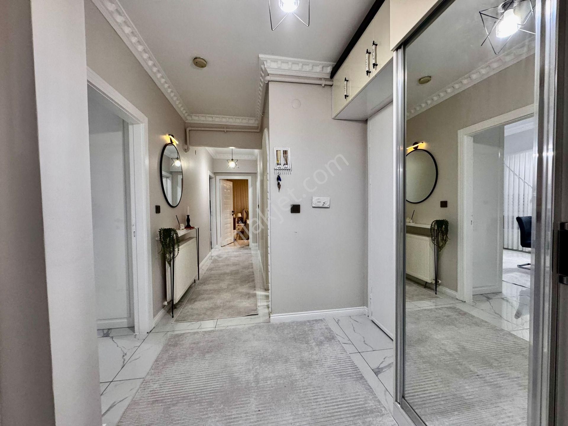 Kalecik Emlak'tan Merkezi Konumda Yapılı Masrafsız Katta 3+1 Daire - Görsel 22