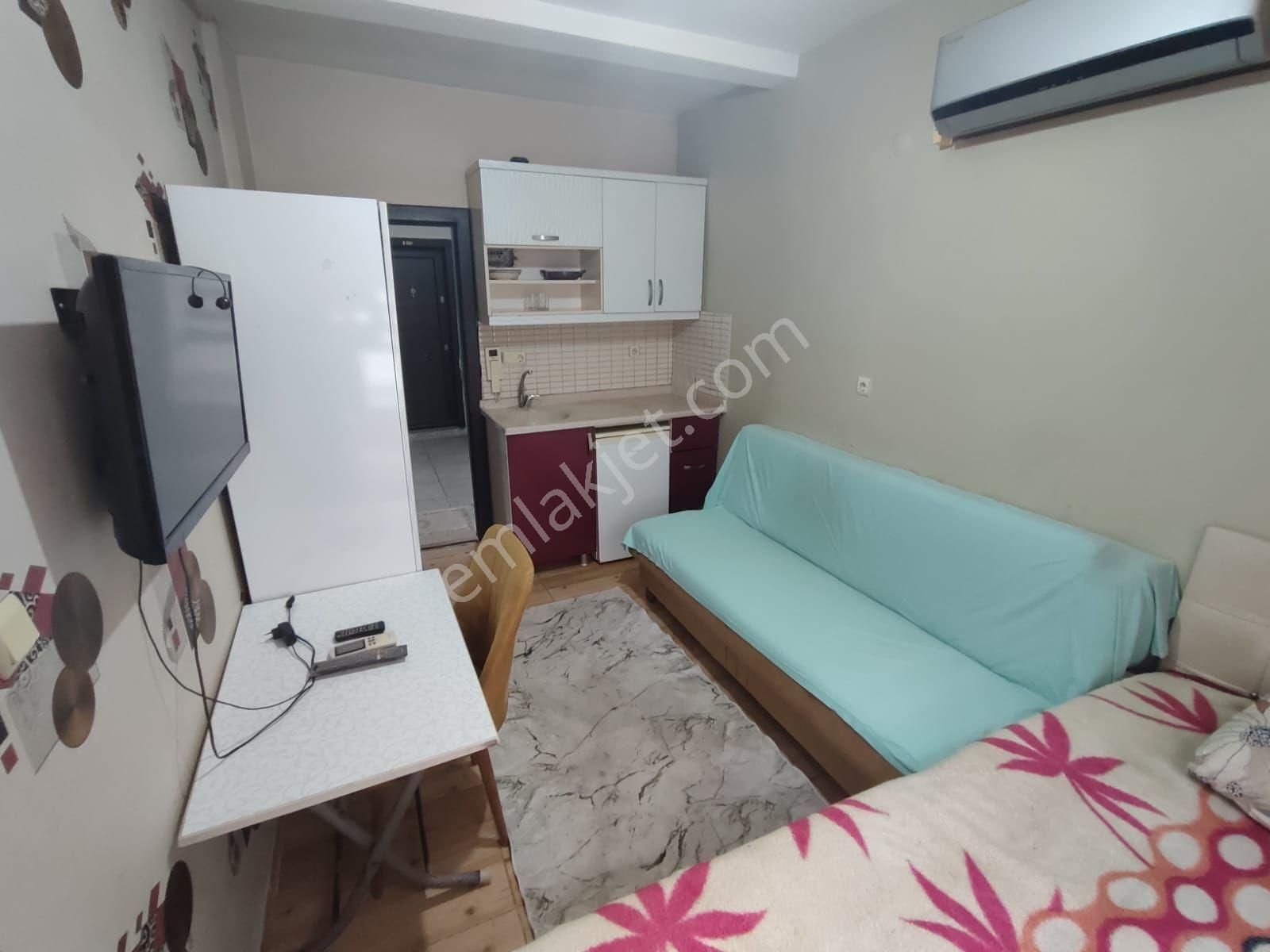 Beyaz Evler Mahallesi Eşyalı Daire 1+0 - Görsel 4