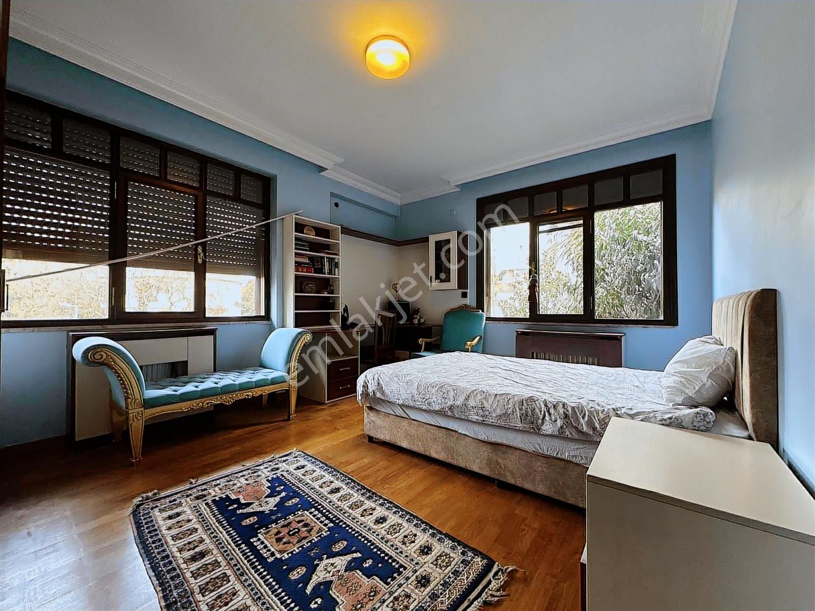 Çengelköy De Muhteşem Konumda Tekli-site İçerisinde 7+1 Müstakil - Görsel 8