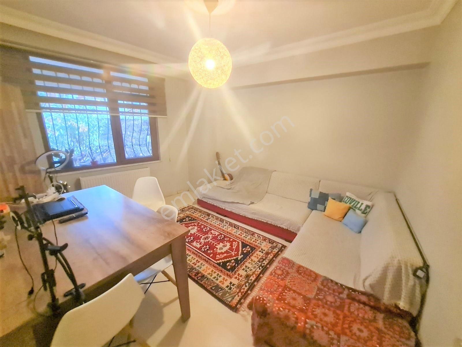 Bahçelievler Siyavuşpaşa E5 Yakını 11 Yıllık Binada 2+1 Satılık - Görsel 2