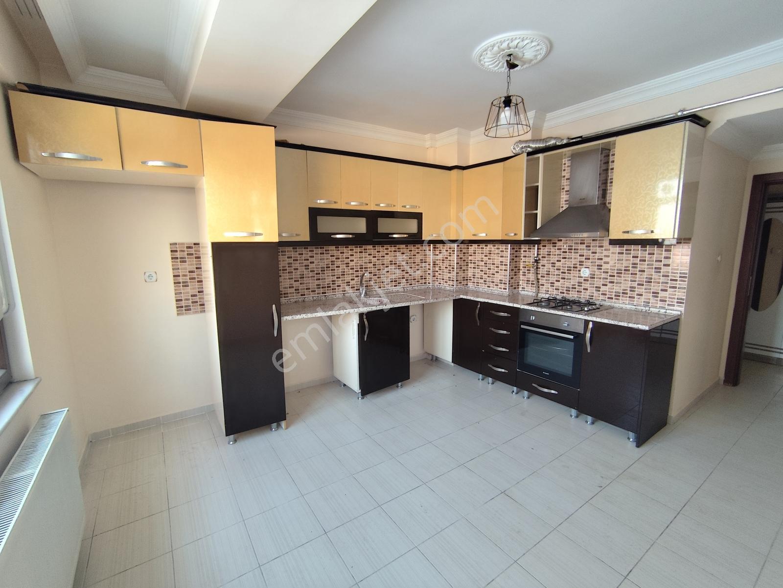 Remax Dem'den Fatih Mahallesi'nde Satılık 3+1 Fırsat Daire - Görsel 18