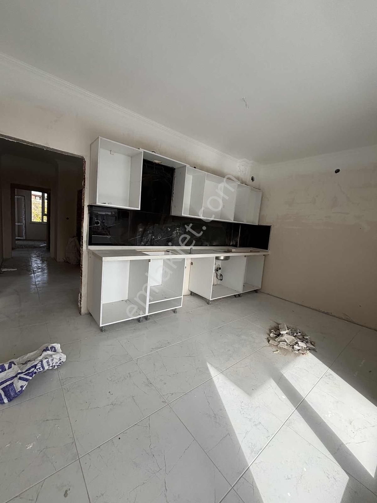 Karaaslanda Cumhuriyet İlkokulu Karşısı 25 Güne Teslim Daire