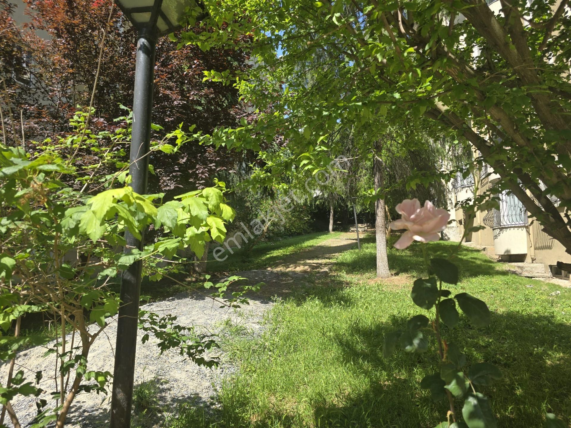 Esenkent Mavi Gök Sitesi'nde Kiralık Daire - Görsel 2