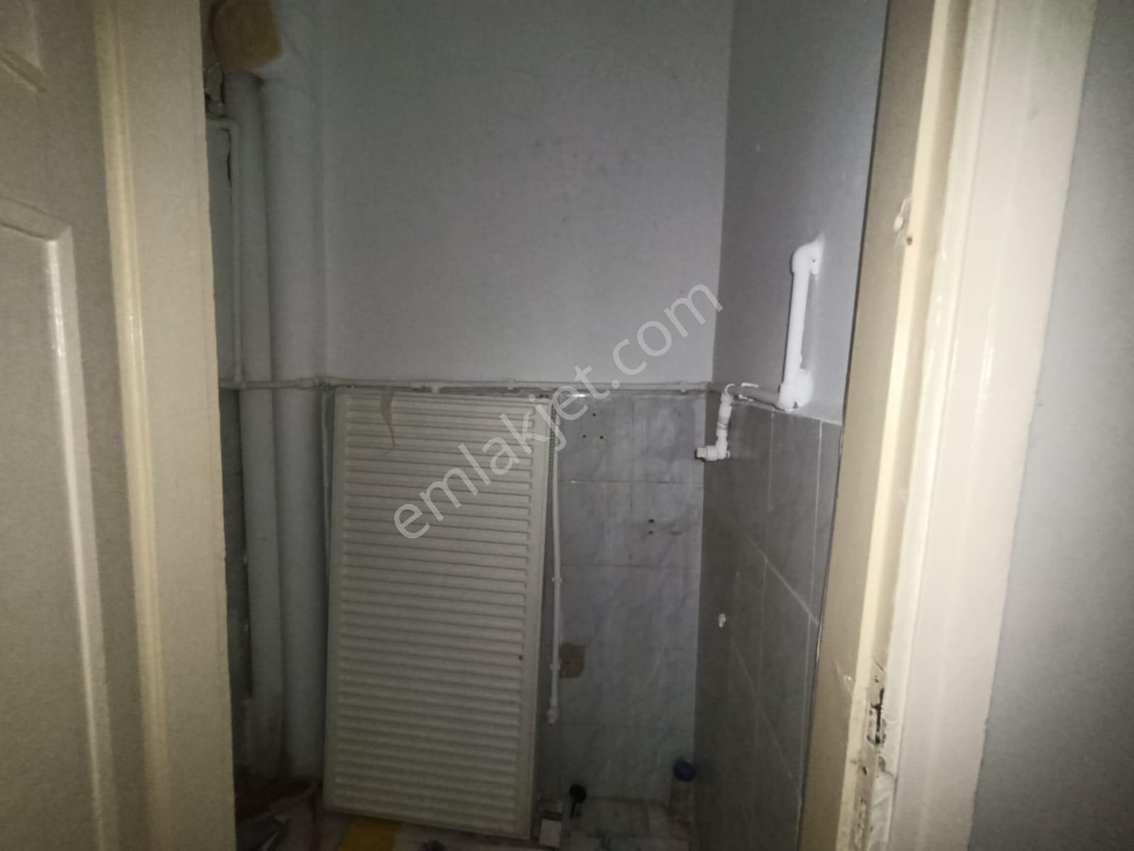 Aksaray İskenderpaşa Mahallesi Metro Yanı 2+1 Kiralık Ofis Katı - Görsel 3