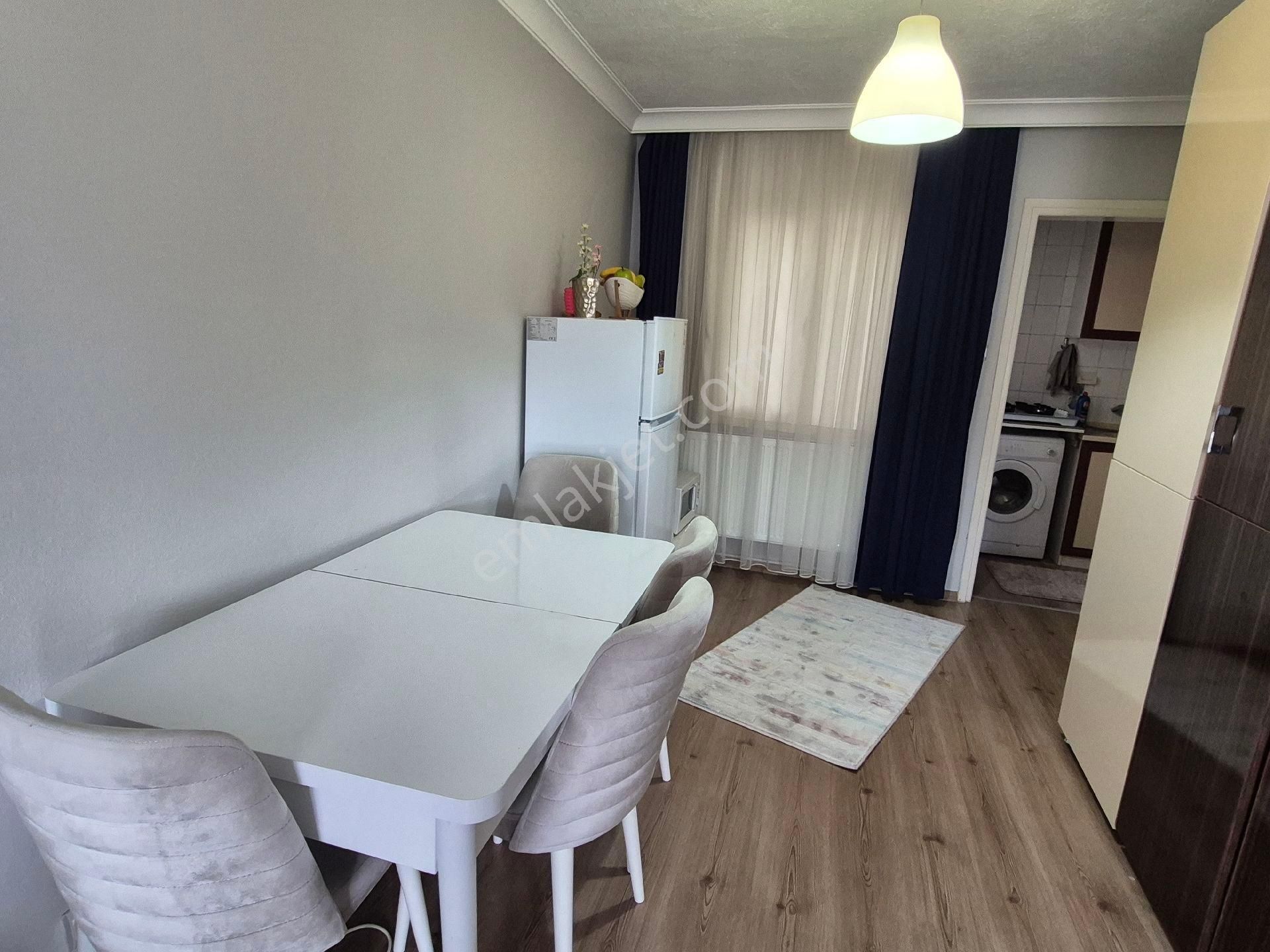 Alsancak Mimar Sinan'da Eşyalı Kiralık 1+1 Daire - Görsel 21