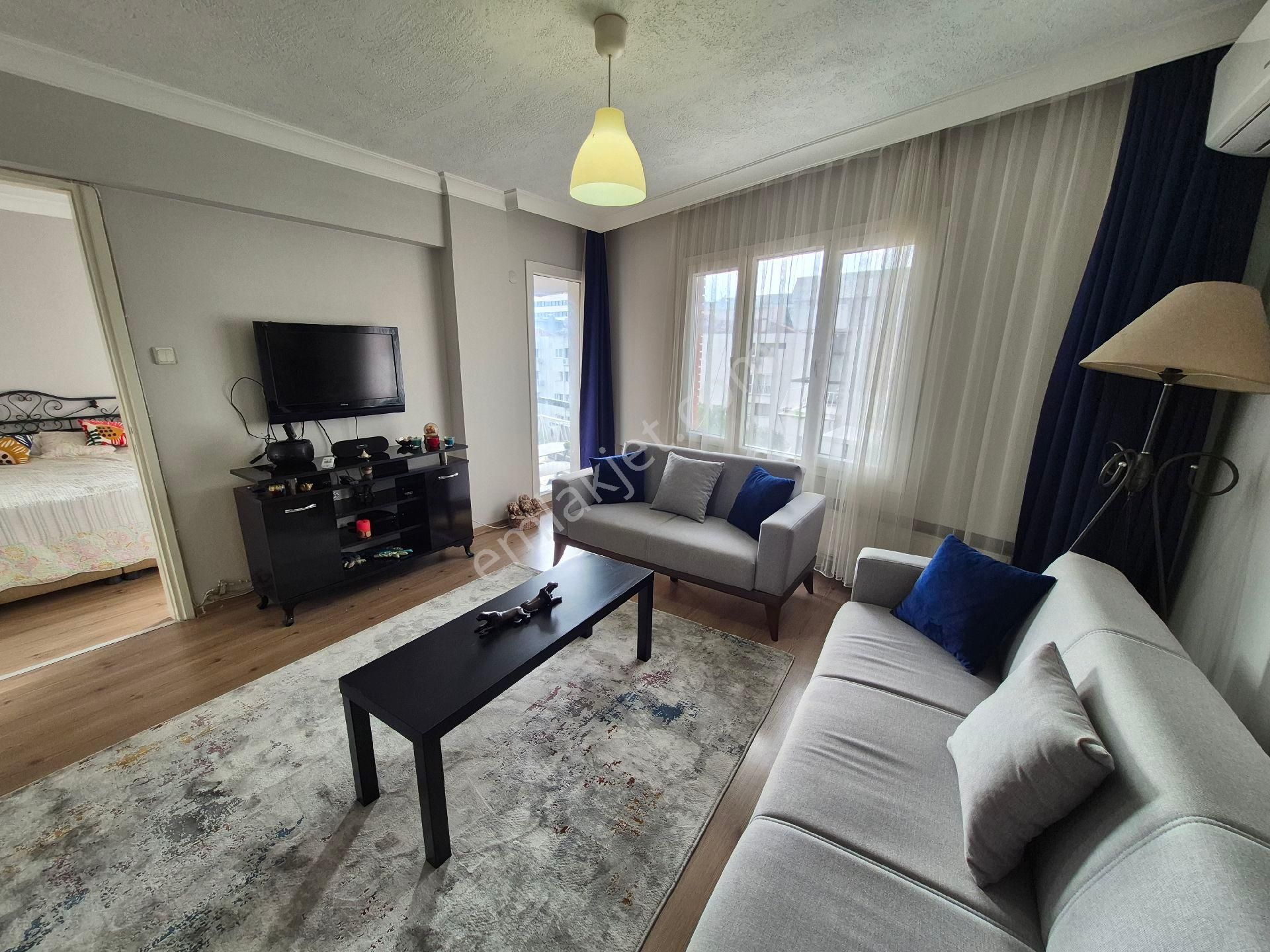 Alsancak Mimar Sinan'da Eşyalı Kiralık 1+1 Daire - Görsel 28