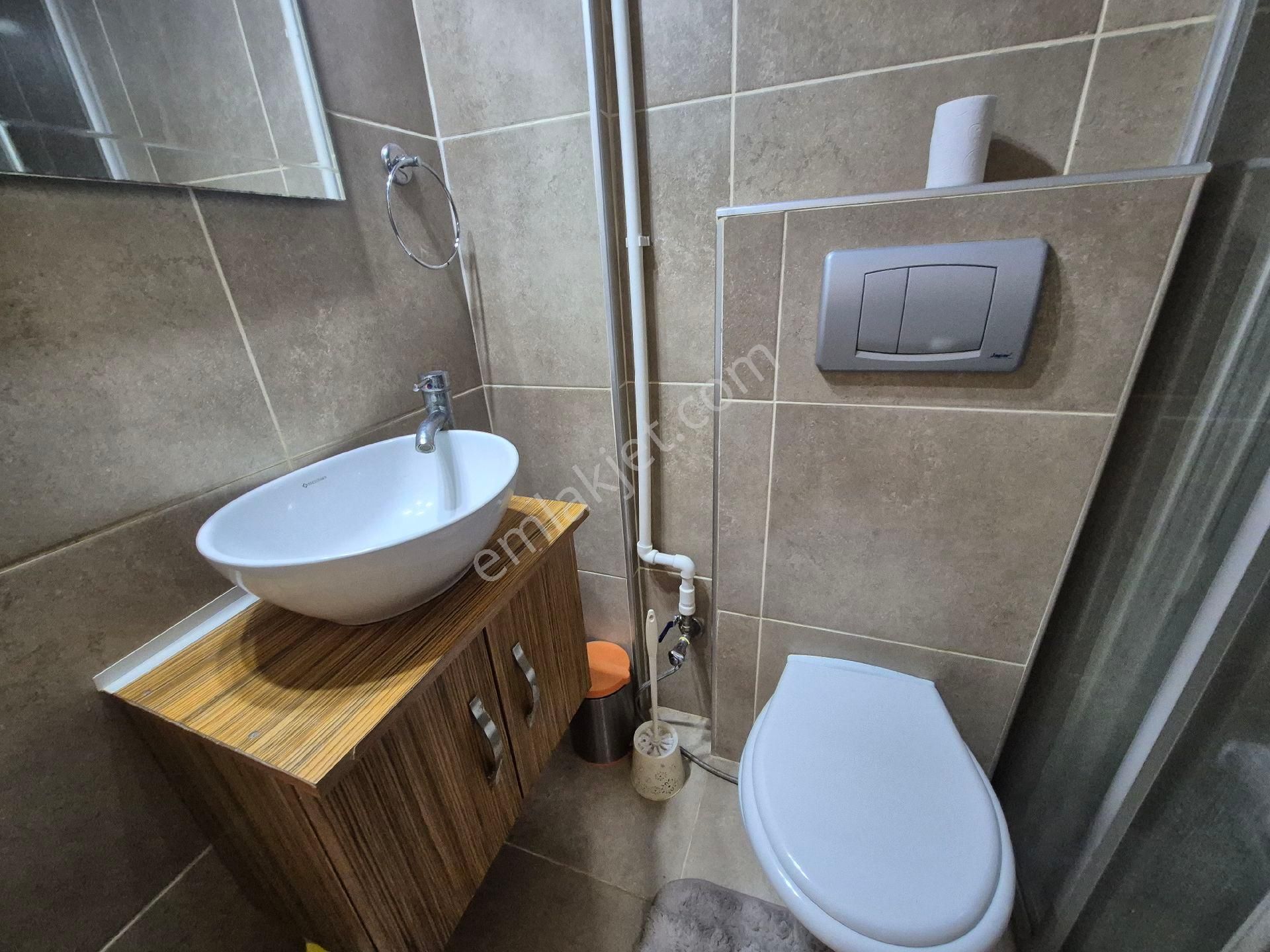 Alsancak Mimar Sinan'da Eşyalı Kiralık 1+1 Daire - Görsel 27