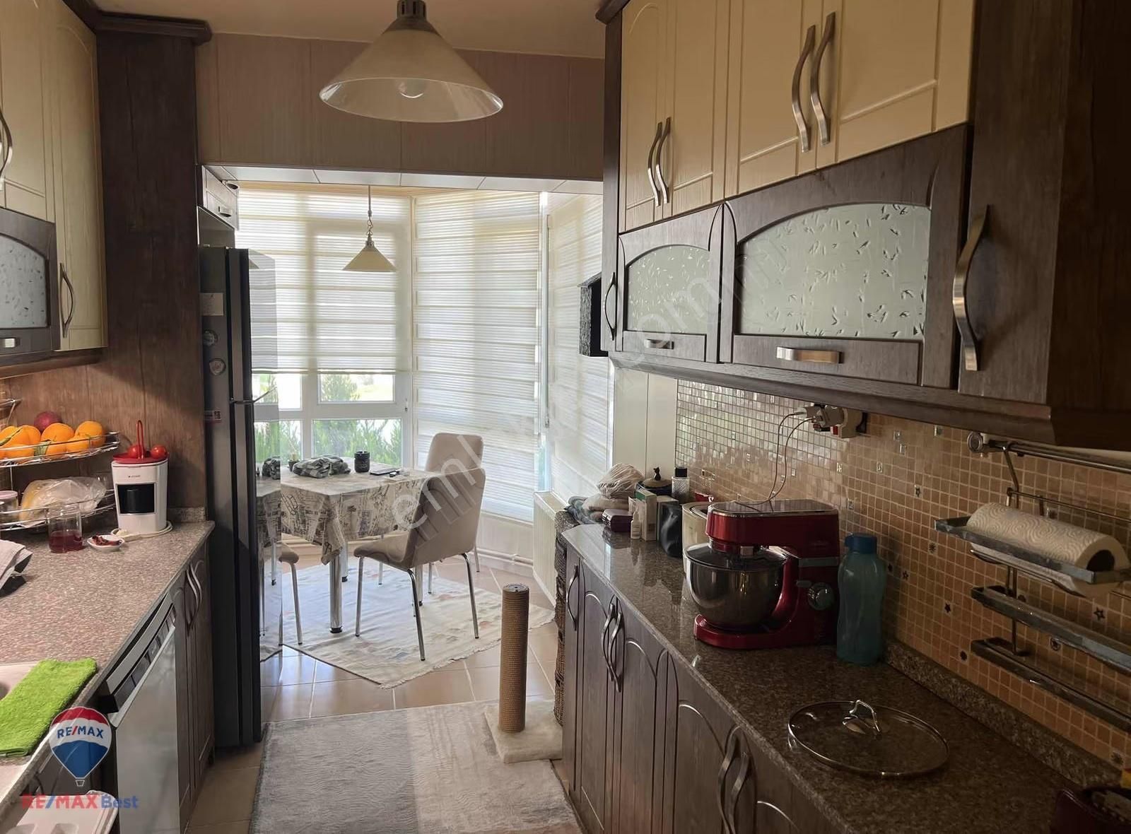 25 Egekent 2 İstiklal Mahallesinde Satılık 3+1 Tadilatlı Daire - Görsel 19