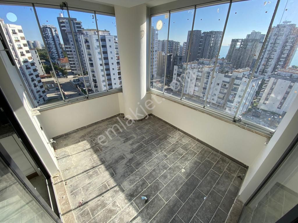 Tece Deniz Mah.de Deniz Manzaralı & Havuzlu & 3+1 & Bağımsız Mutfaklı Kiralık (senelik Ödemeli) - Görsel 9