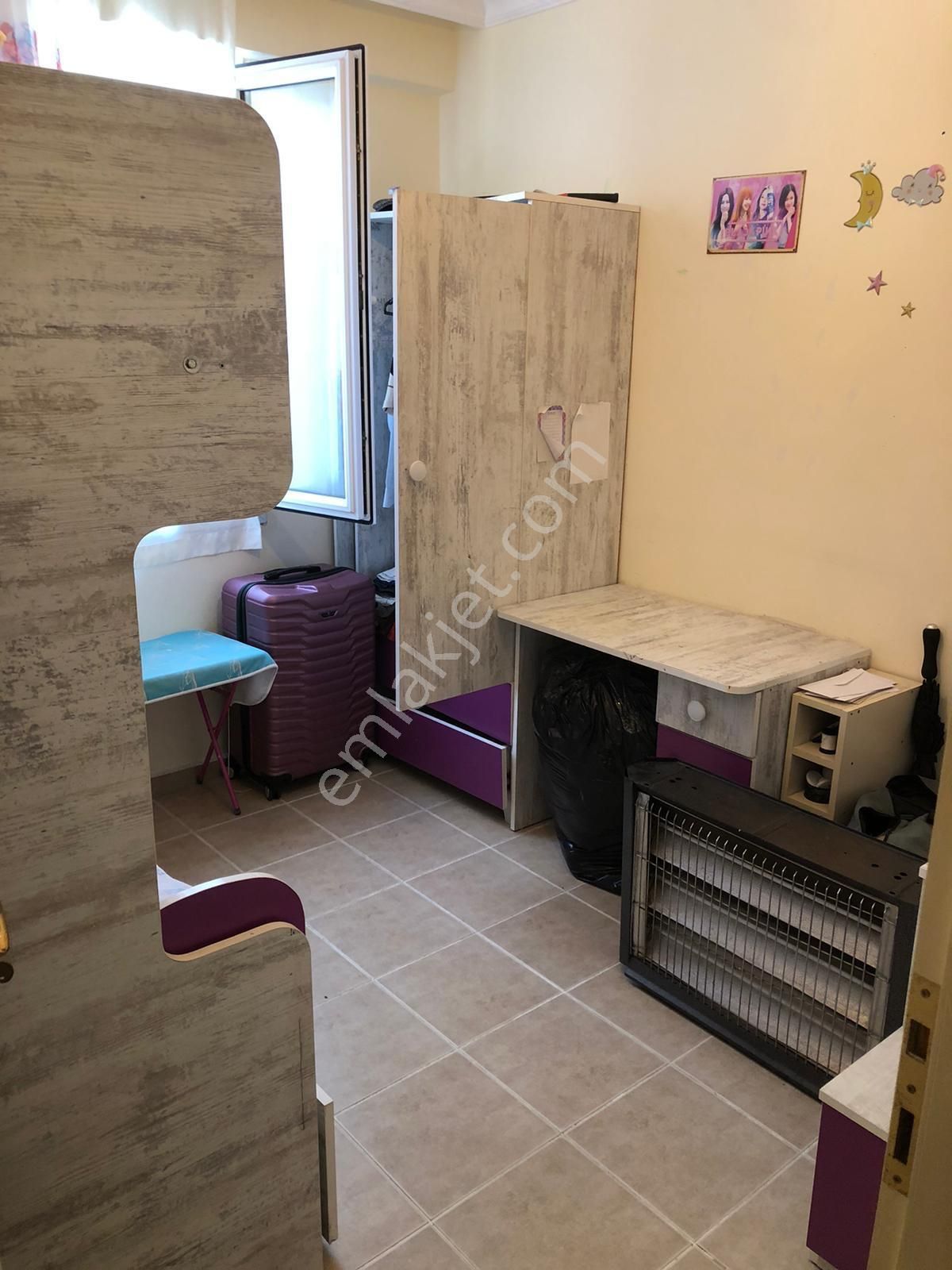 Altınkum Mahallesi’nde Denize 50 Metre! Balkondan Deniz Manzaralı 2+1 Satılık Daire - Görsel 8