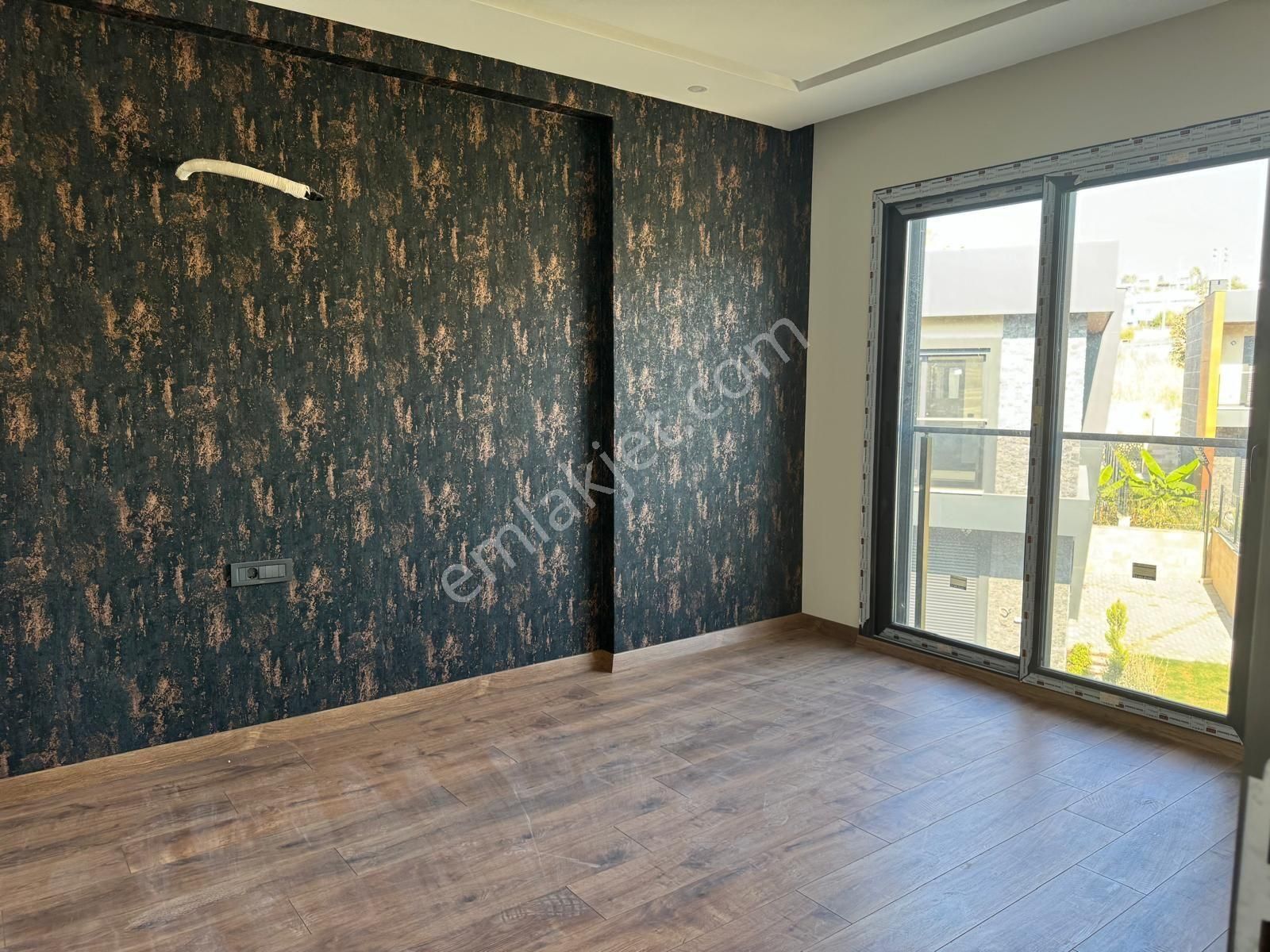 Site İçerisinde Özel Havuzlu 4+1 Satılık Villa - Görsel 16