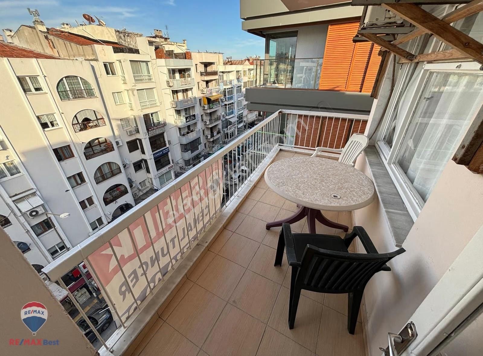 13 Bostanlı Cemal Gürsel Caddesi Satılık 3+1 Daire - Görsel 9