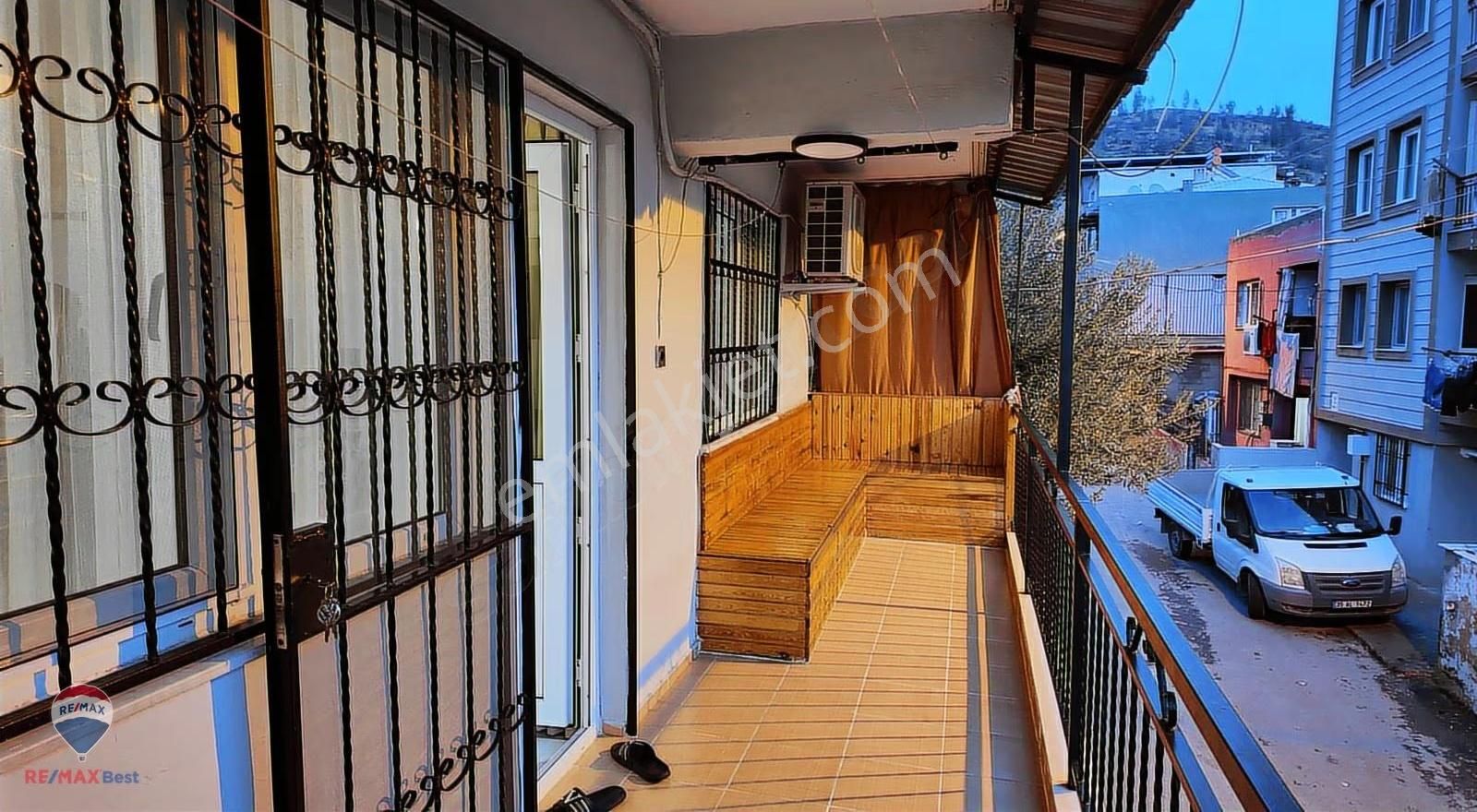 9 Latıfe Hanım'da Masrafsız 3 Katlı Müstakıl Bına - Görsel 31