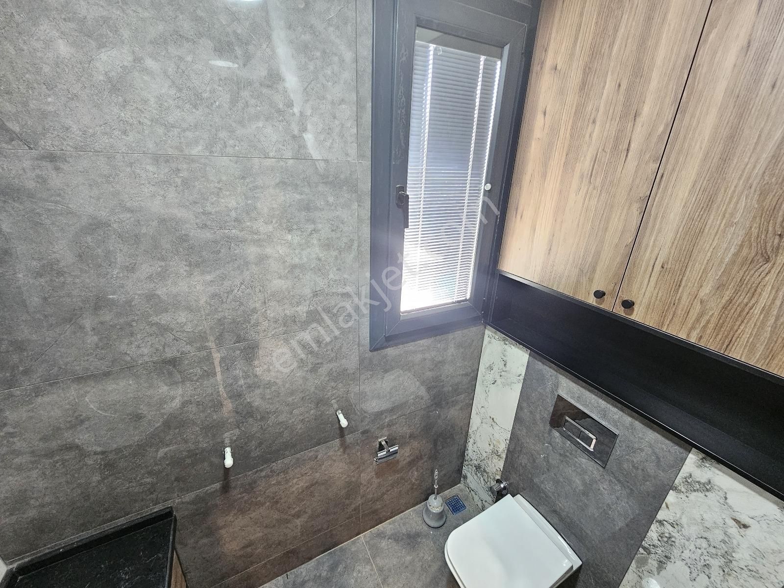 Eu Gayrimenkulden Denize 300 Mt. Havuzlu 3+1 Tek Müstakil Villa - Görsel 4