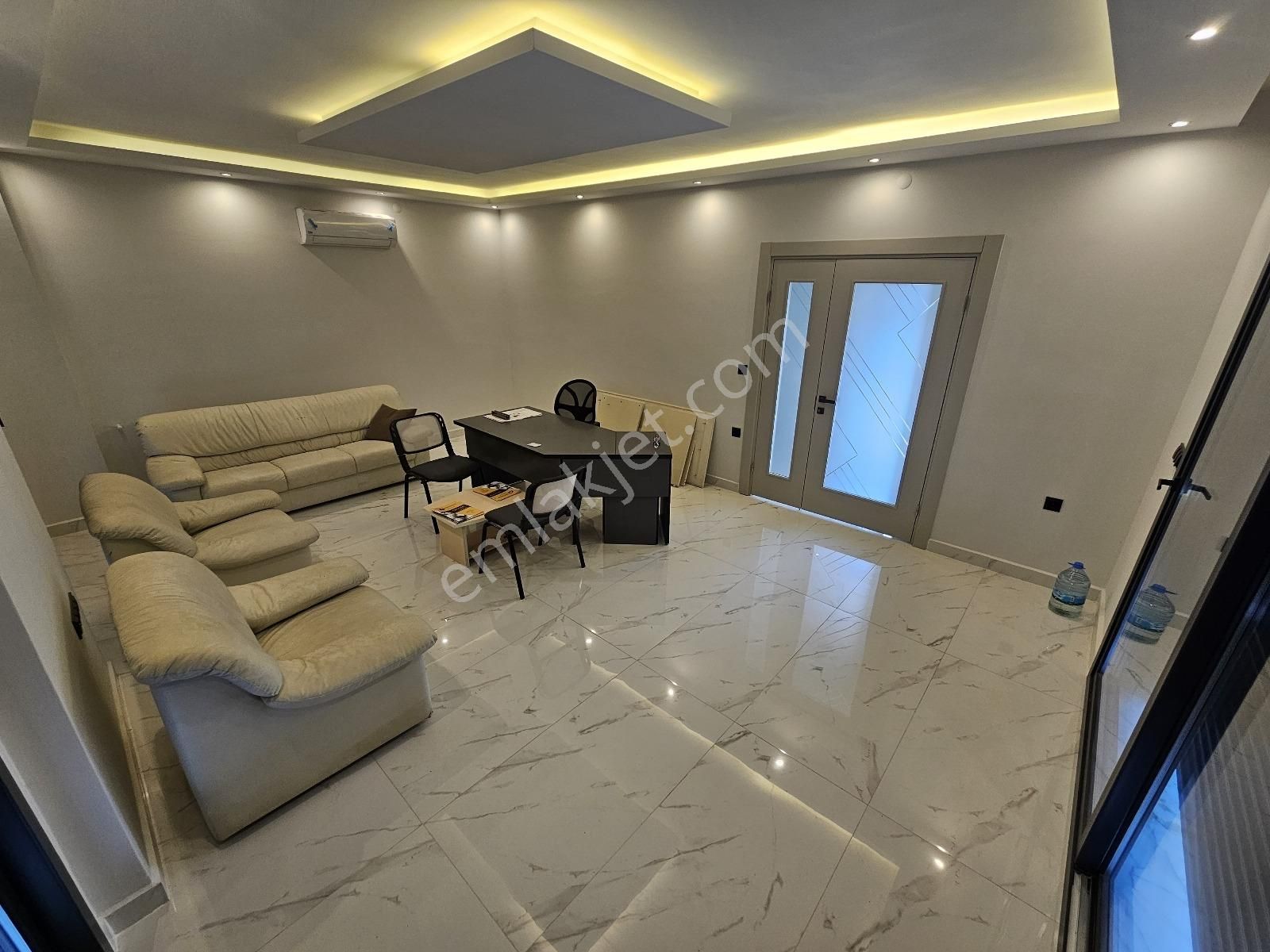 Eu Gayrimenkulden Denize 300 Mt. Havuzlu 3+1 Tek Müstakil Villa - Görsel 24