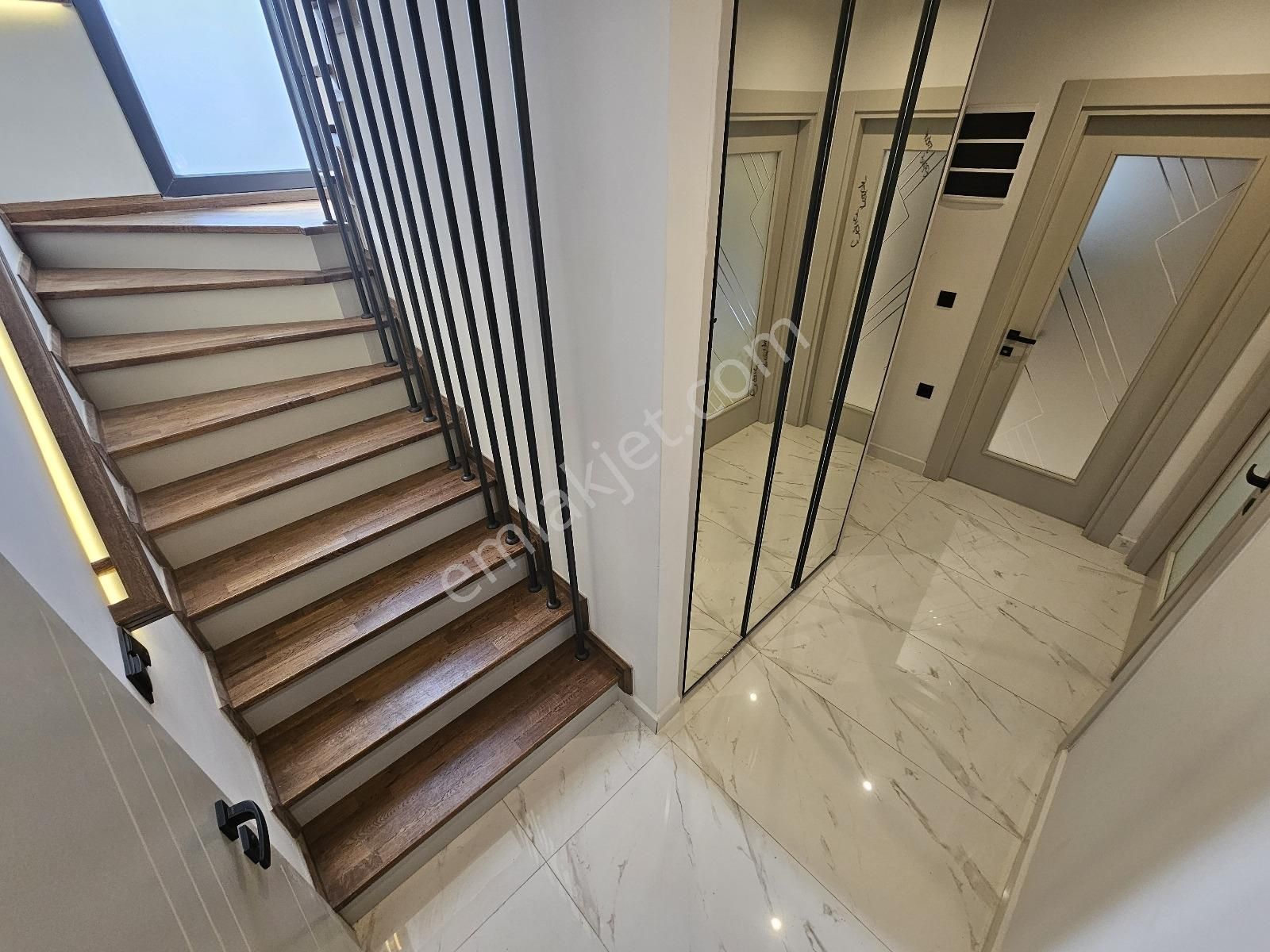 Eu Gayrimenkulden Denize 300 Mt. Havuzlu 3+1 Tek Müstakil Villa - Görsel 17