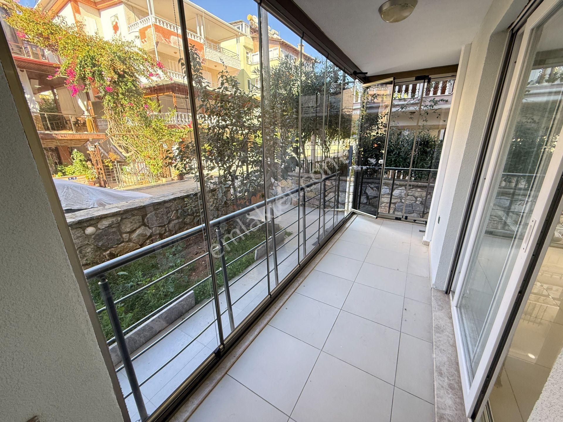 Altınkum Mah. Denize 150 Metre Full Eşyalı 2+1 Ön Cephe Daire - Görsel 28