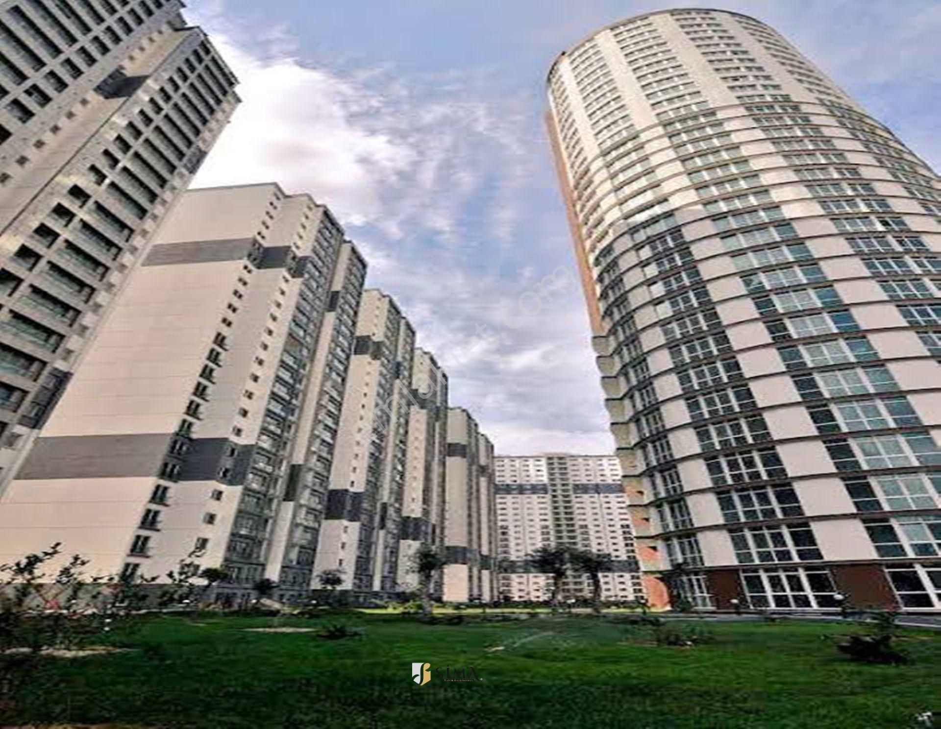 Beylikdüzü Marmara Park Ve Metrobüse 9 Dk Site İçi 1+1 Yatırımlık Fırsat Daire!!