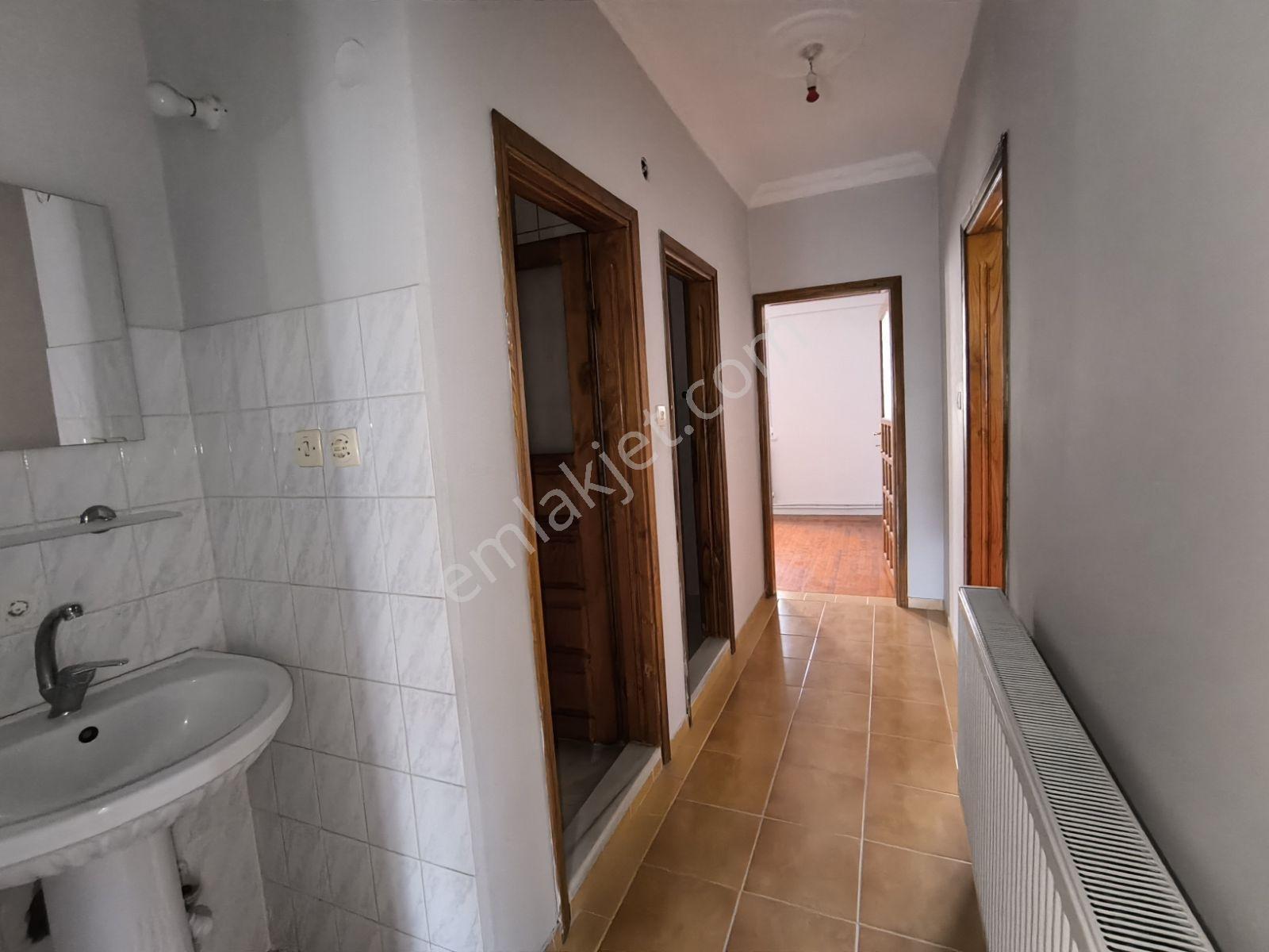Edis Emlak'tan Kiralık Bafra Altınyaprakta Arakat 3+1 Daire - Görsel 16