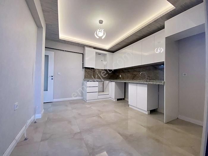 Yenikent Emlak'tan Merkezde Satılık 3+1 Yerden Isıtmalı Dairee - Görsel 45