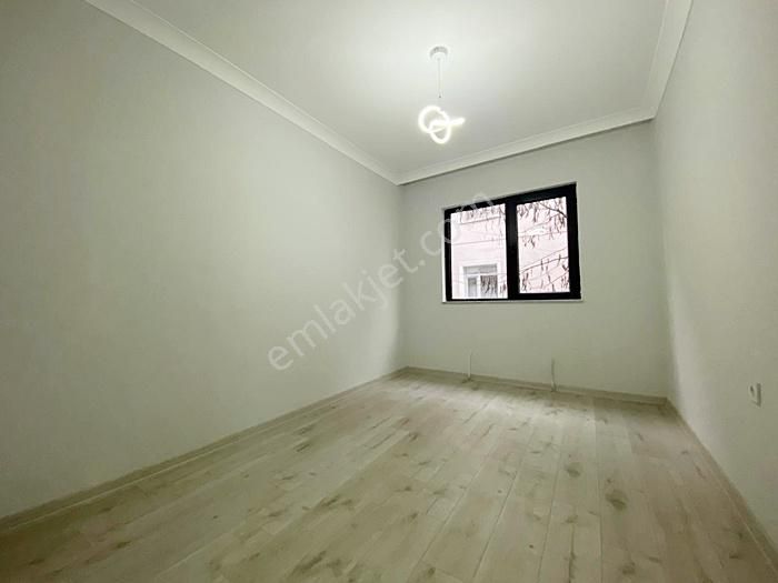 Yenikent Emlak'tan Merkezde Satılık 3+1 Yerden Isıtmalı Dairee - Görsel 36