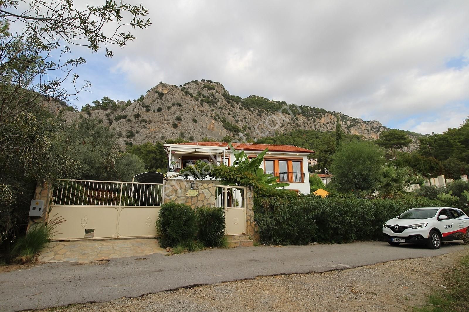 Göcekte Yeşillikler İçinde Havuzlu Müstakil Lüks Villa | Tekce - Görsel 27