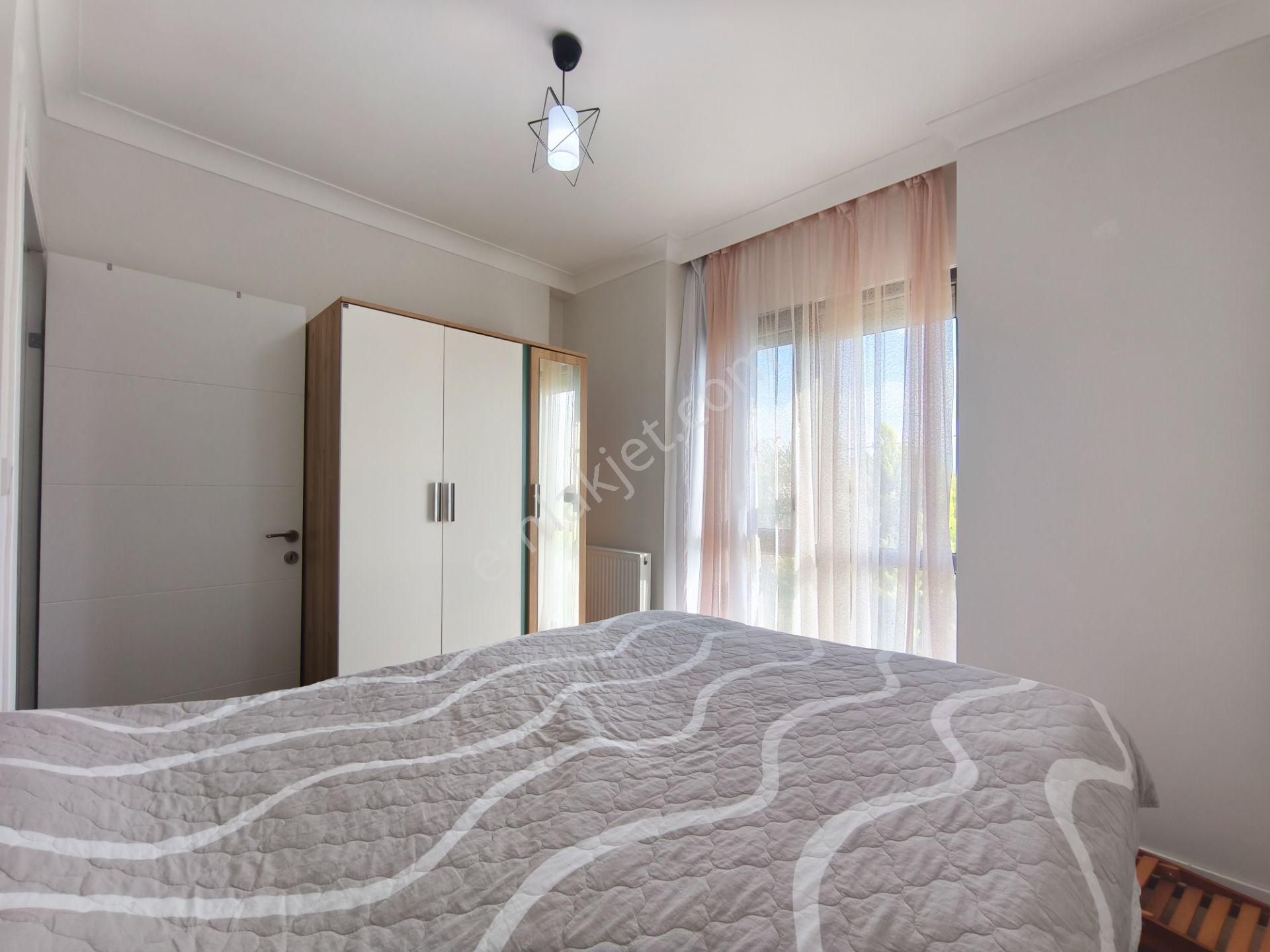 Gömeç Karaağaç’ta Sahile Yakın Havuzlu Sitede Satılık Villa - Görsel 24