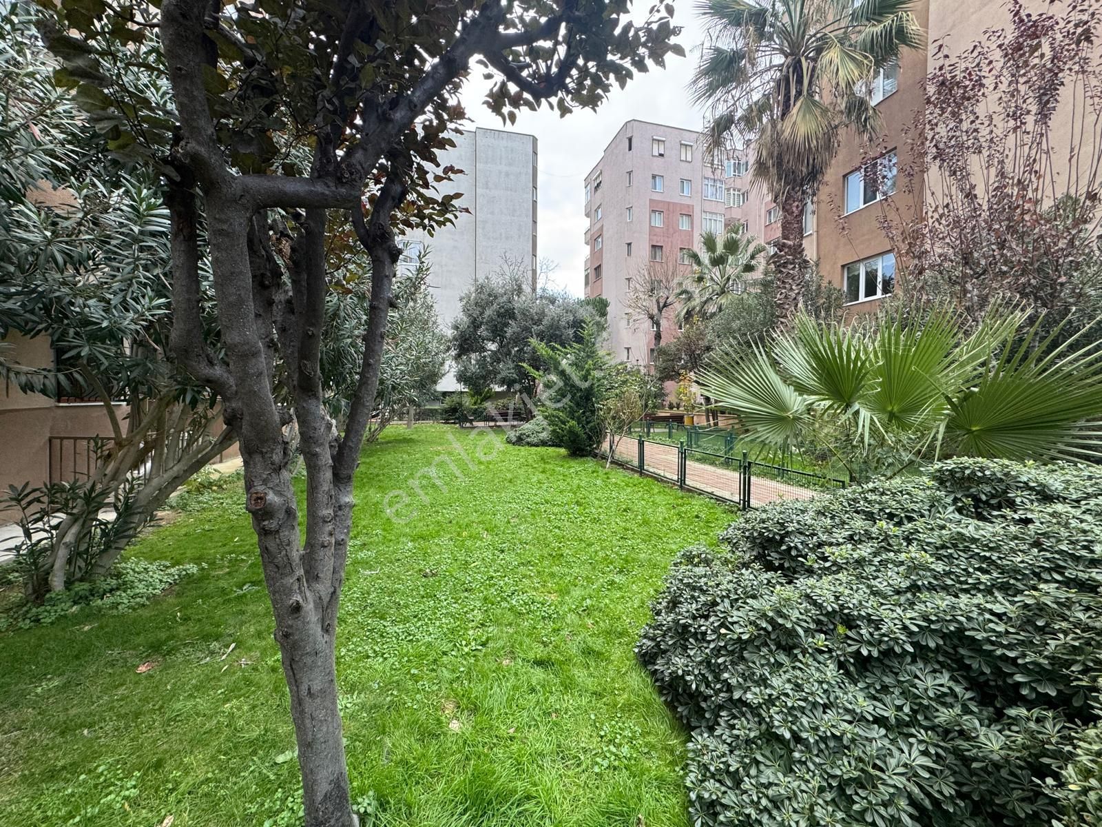 Site İçerisinde Kullanışlı 1+1 Kiralık Ofis - Görsel 27