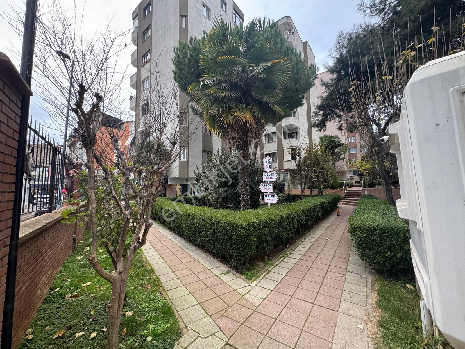 Site İçerisinde Kullanışlı 1+1 Kiralık Ofis - Görsel 23