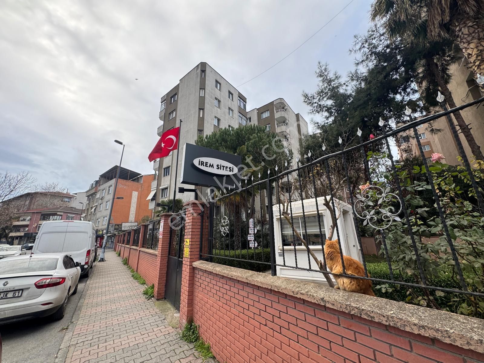 Site İçerisinde Kullanışlı 1+1 Kiralık Ofis - Görsel 20