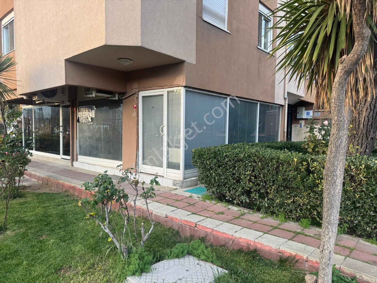 Site İçerisinde Kullanışlı 1+1 Kiralık Ofis - Görsel 4