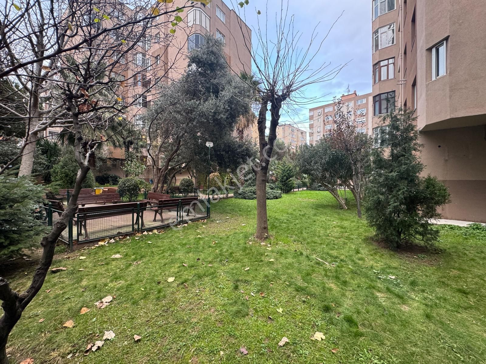 Site İçerisinde Kullanışlı 1+1 Kiralık Ofis - Görsel 21