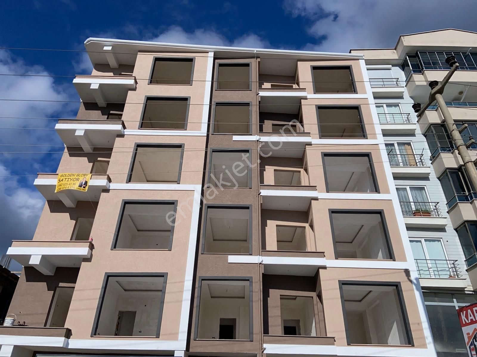 Golden Globy, Edremit Kadıköy'de İzmir-çanakkale Yolunda Ön Cephe Satılık Lüks 2+1 Daireler - Görsel 4