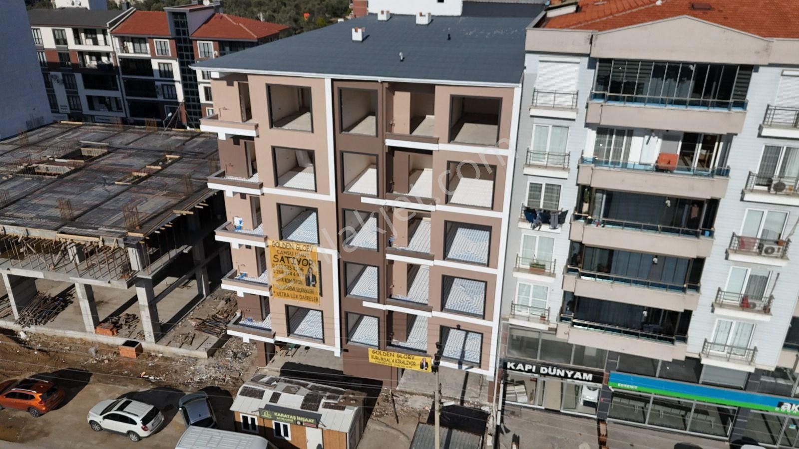 Golden Globy, Edremit Kadıköy'de İzmir-çanakkale Yolunda Ön Cephe Satılık Lüks 2+1 Daireler - Görsel 10