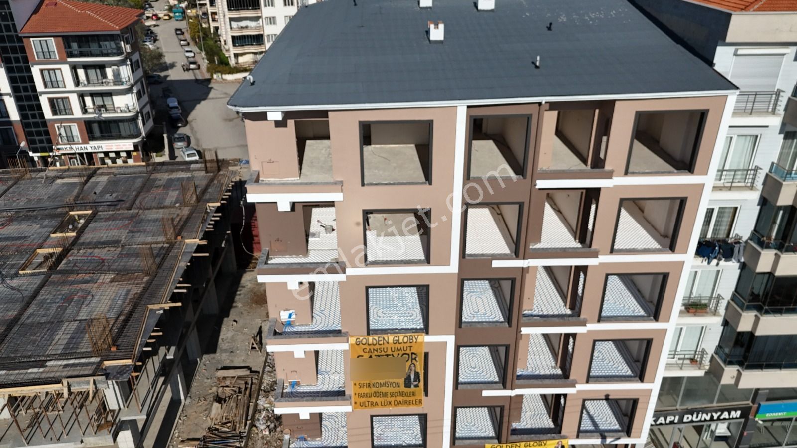 Golden Globy, Edremit Kadıköy'de İzmir-çanakkale Yolunda Ön Cephe Satılık Lüks 2+1 Daireler - Görsel 8