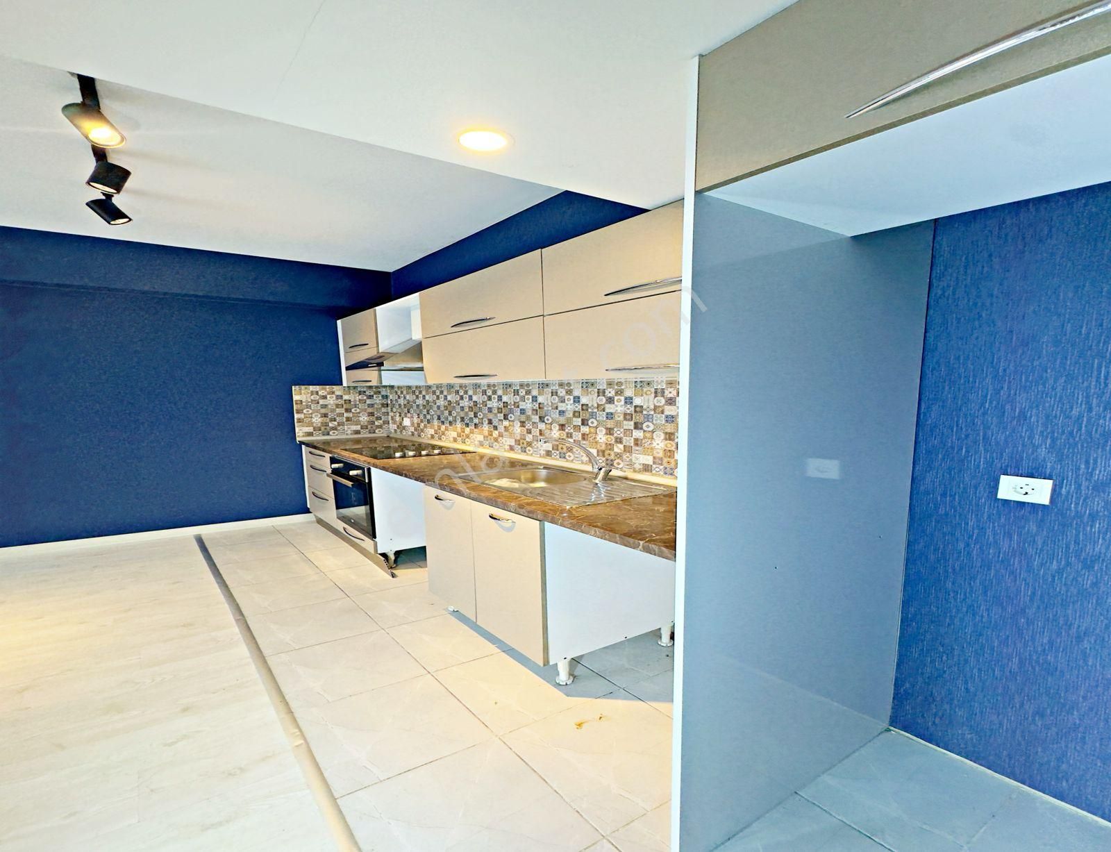 Metrobüse Yürüme Mesafesi Teraslı 2+1 Siteiçi Daire - Görsel 16