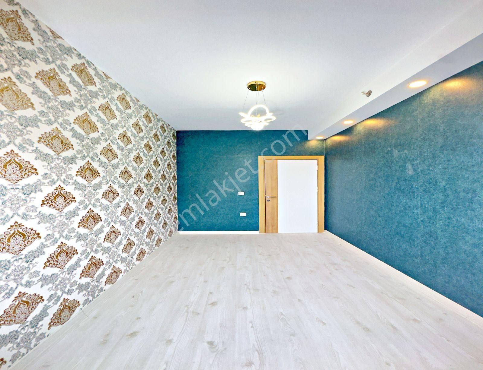 Metrobüse Yürüme Mesafesi Teraslı 2+1 Siteiçi Daire - Görsel 17