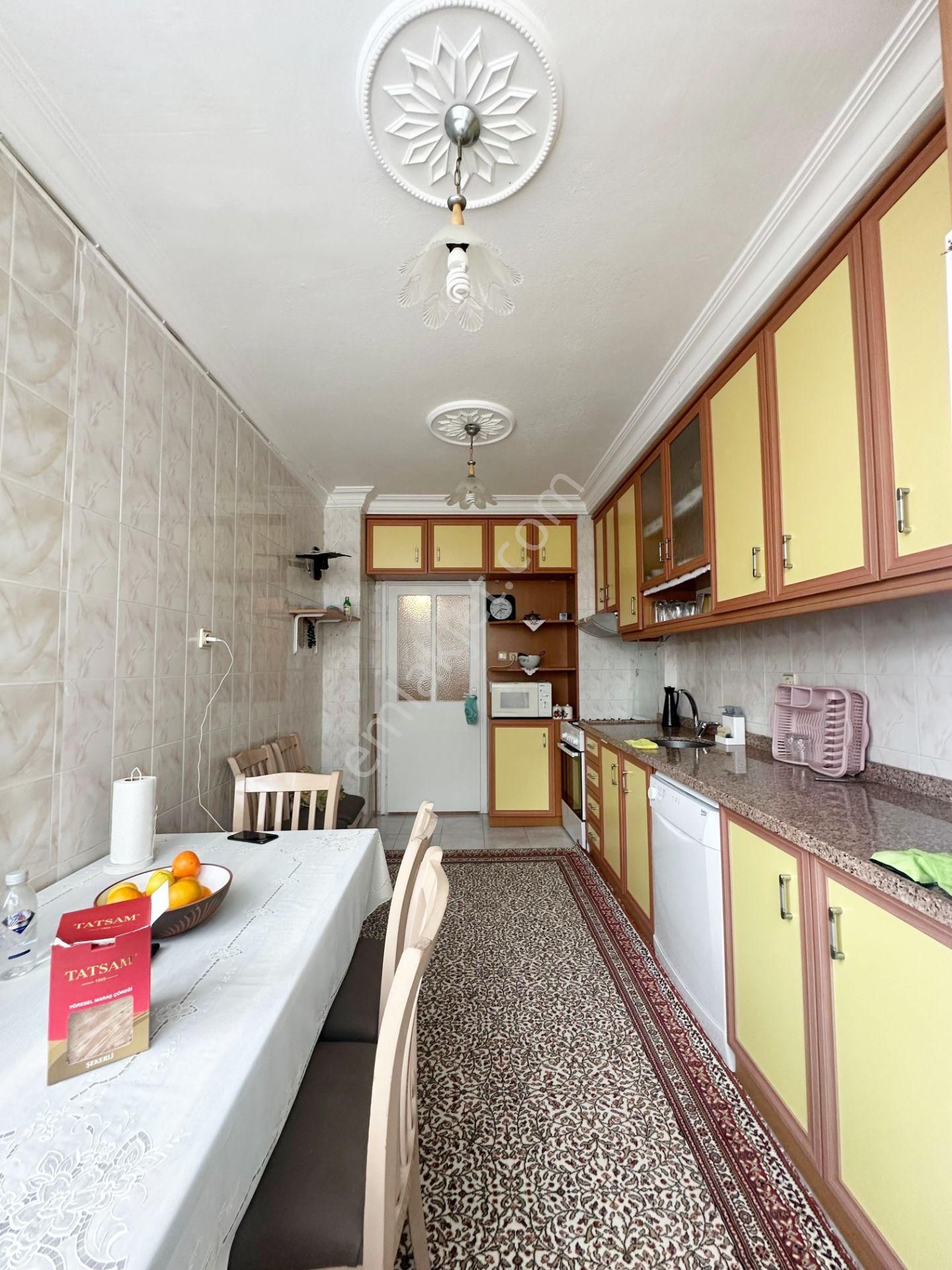 Turgut_özal'da_geniş_oturumlu_kapalı Mutfaklı Cepheleri_açık_3+1