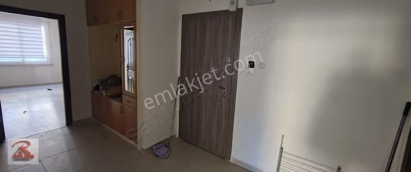 Menderes Mahallesi Ultra Geniş Kiralık 3+1 Bağımsız Mutfak - Görsel 15