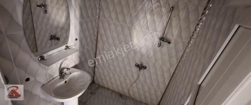 Menderes Mahallesi Ultra Geniş Kiralık 3+1 Bağımsız Mutfak - Görsel 2