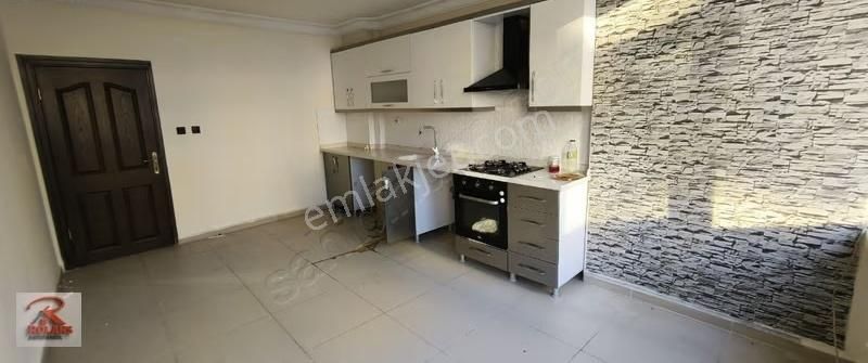 Menderes Mahallesi Ultra Geniş Kiralık 3+1 Bağımsız Mutfak - Görsel 14