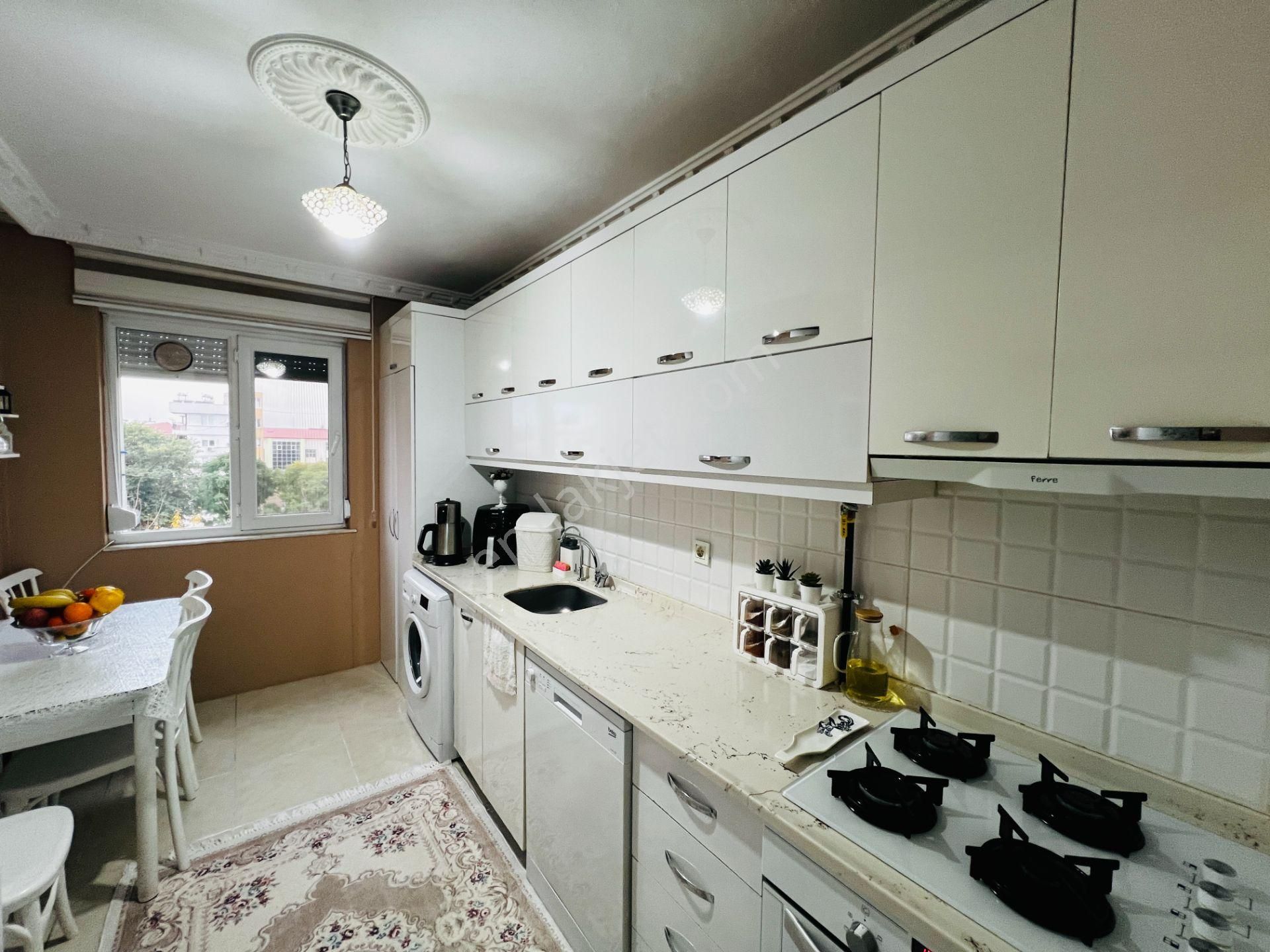 İçi Lüks Yapılı Ayrı Mutfaklı Geniş 2+1 Daire - Görsel 5