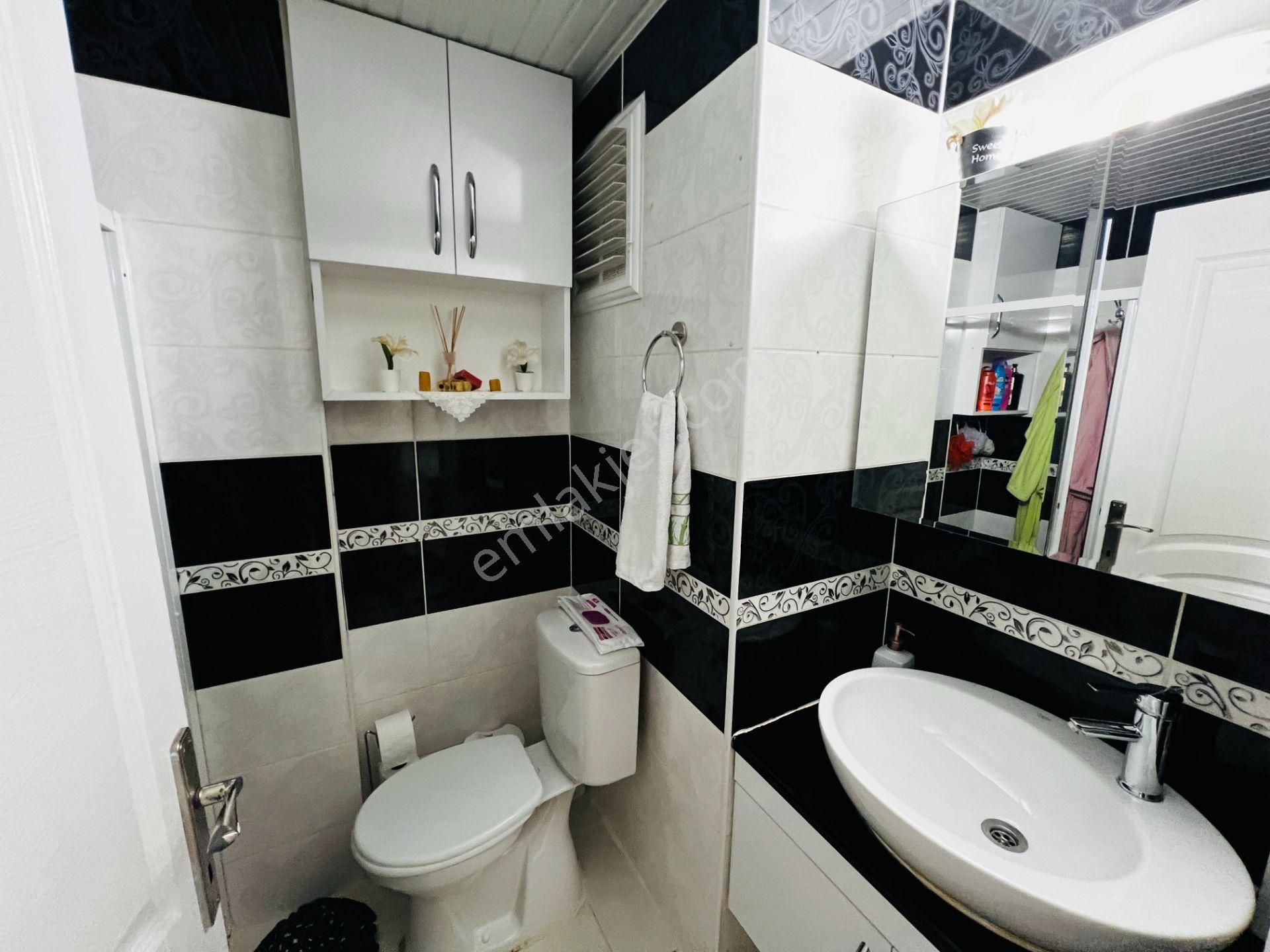 İçi Lüks Yapılı Ayrı Mutfaklı Geniş 2+1 Daire - Görsel 15