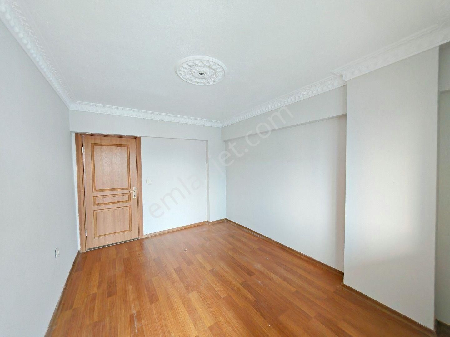 Didim Merkezde Satılık 3+1 Ayrı Mutfak Arakat Geniş Daire - Görsel 5