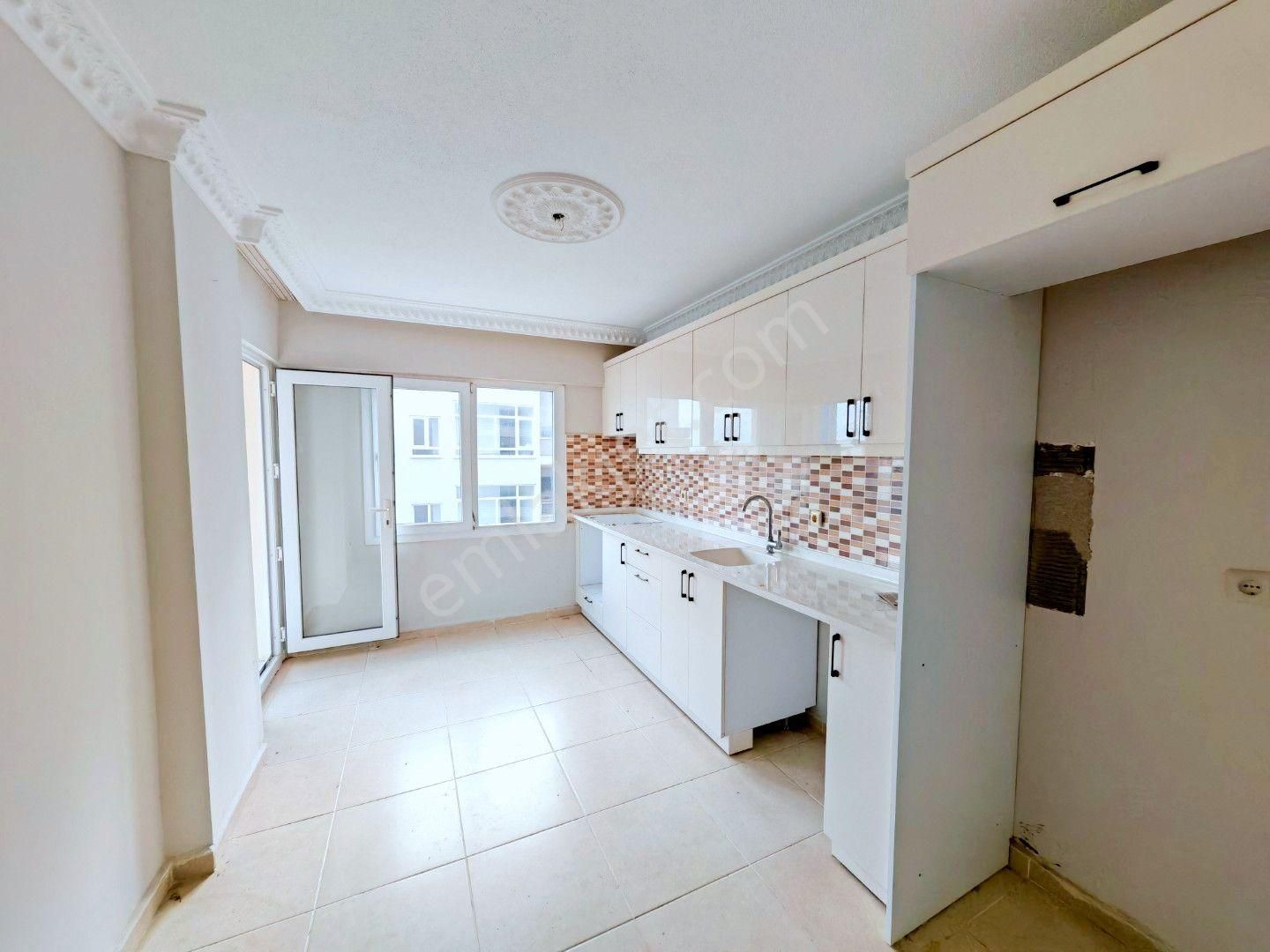 Didim Merkezde Satılık 3+1 Ayrı Mutfak Arakat Geniş Daire - Görsel 22