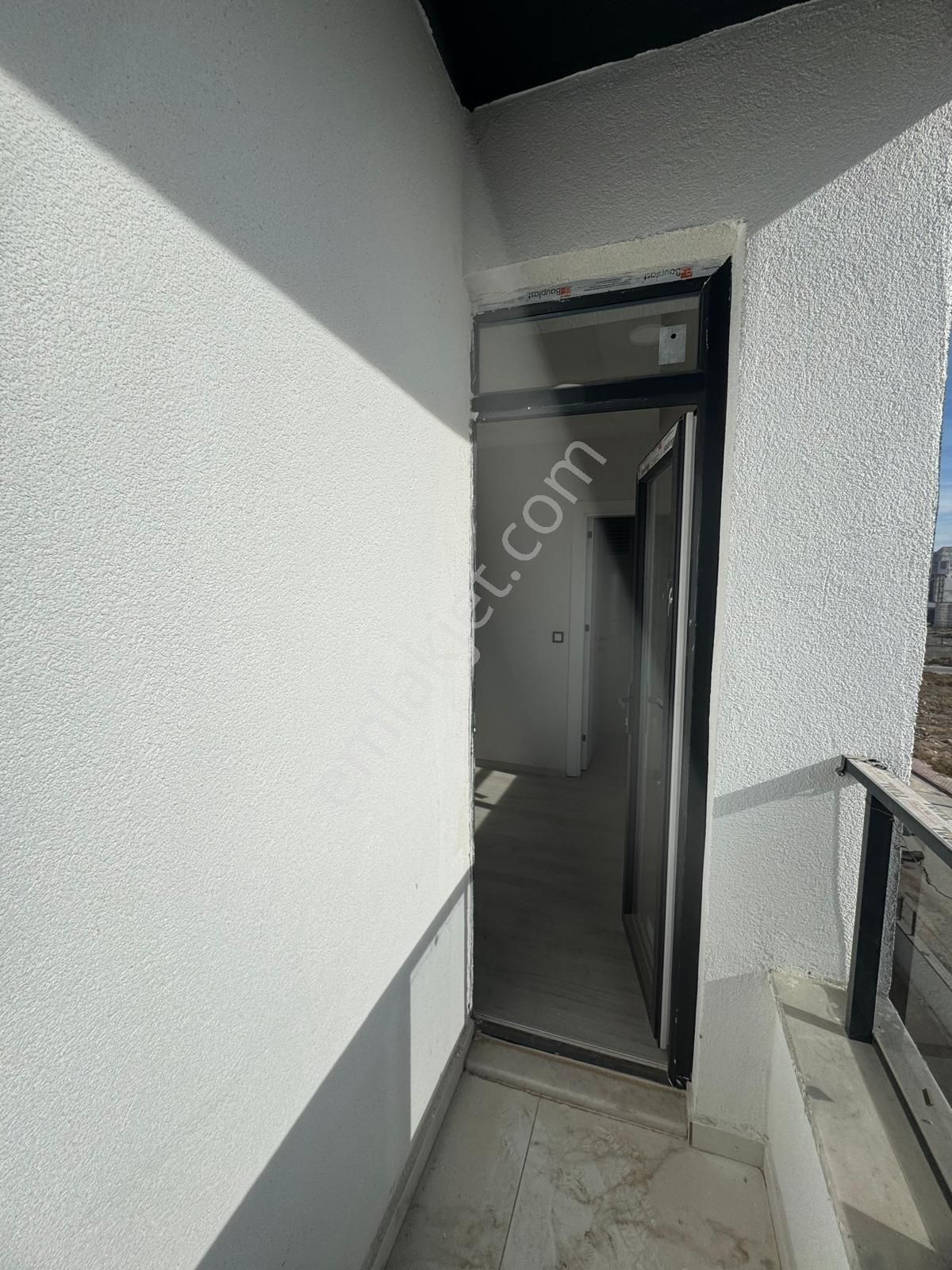 Erenlerde Yeni Binada Fırsat Fiyatlı 3+1 Ara Kat ! - Görsel 14