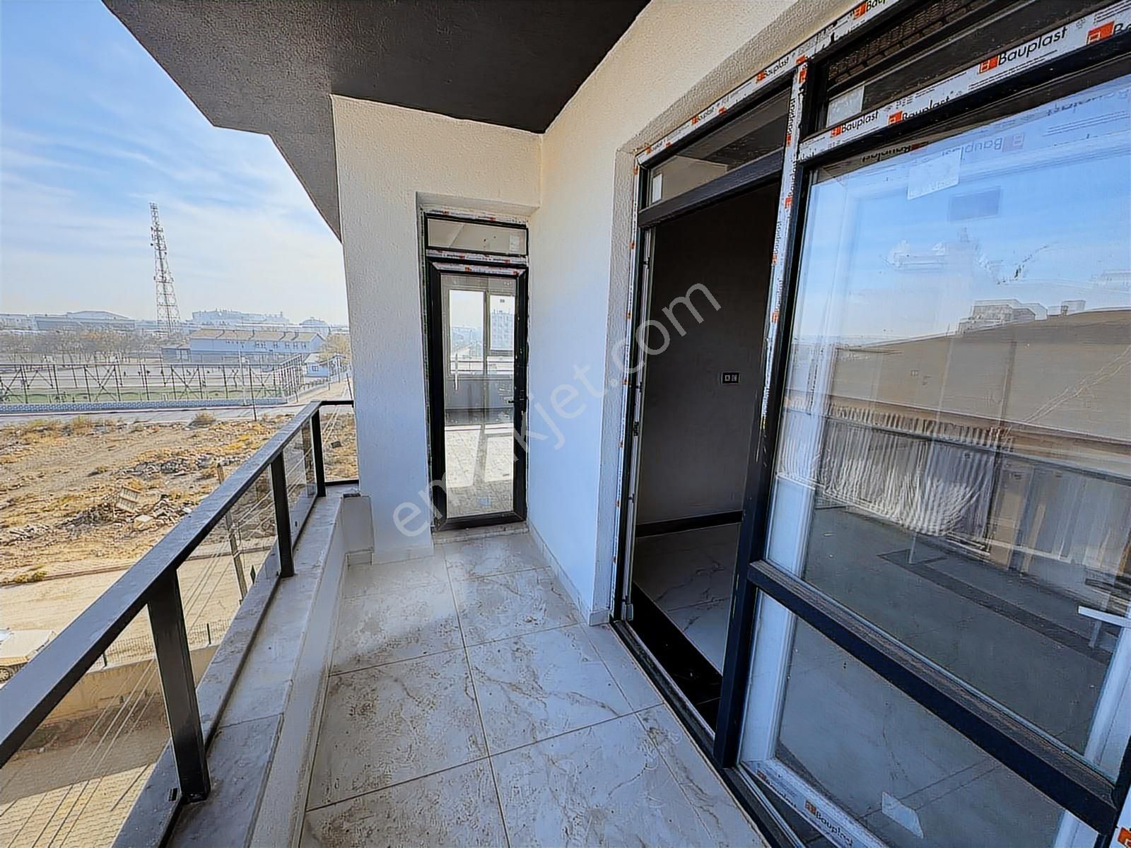 Erenlerde Yeni Binada Fırsat Fiyatlı 3+1 Ara Kat ! - Görsel 8